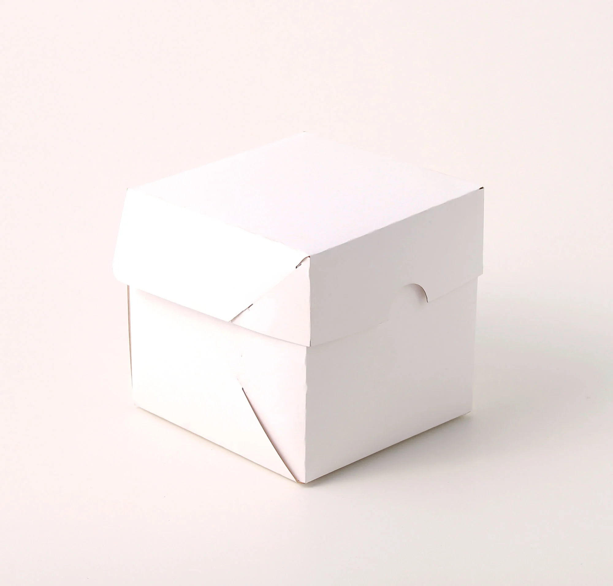 Caixa Branca (Triplex) - Suporte para CupCake ( 8 x 8,8 x 9 cm ) - 50 unidades - Imagem 2