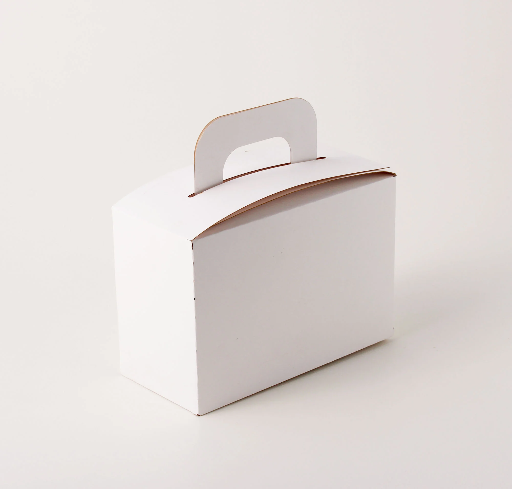 Caixa Branca - Estilo Maleta ( 16 x 7 x 10 cm ) - 50 unidades