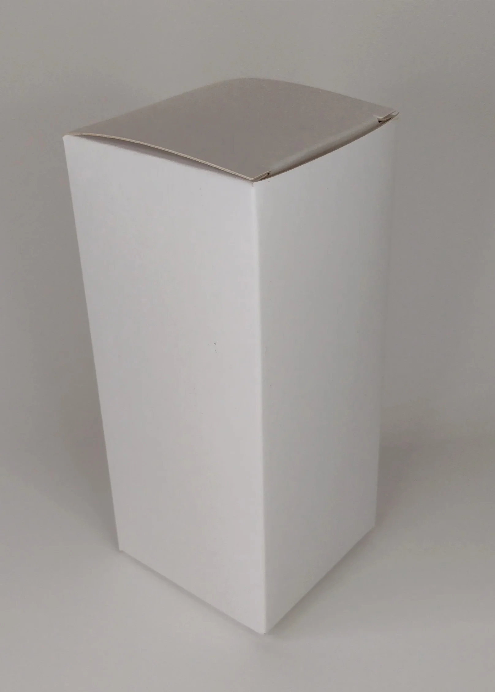 Caixa Branca - Papel Triplex ( 7,5 x 7,5 x 17 cm ) - 50 Unidades - Imagem 4