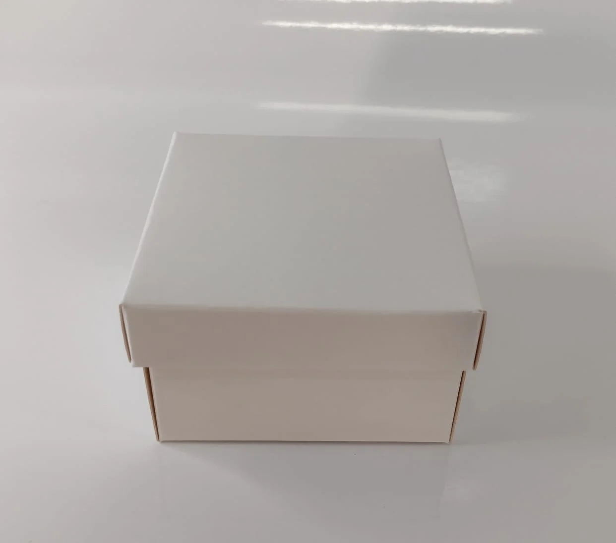 Caixa Branca - Tampa e Fundo (8 x 8 x 5 cm) - 50 unidades - Imagem 3