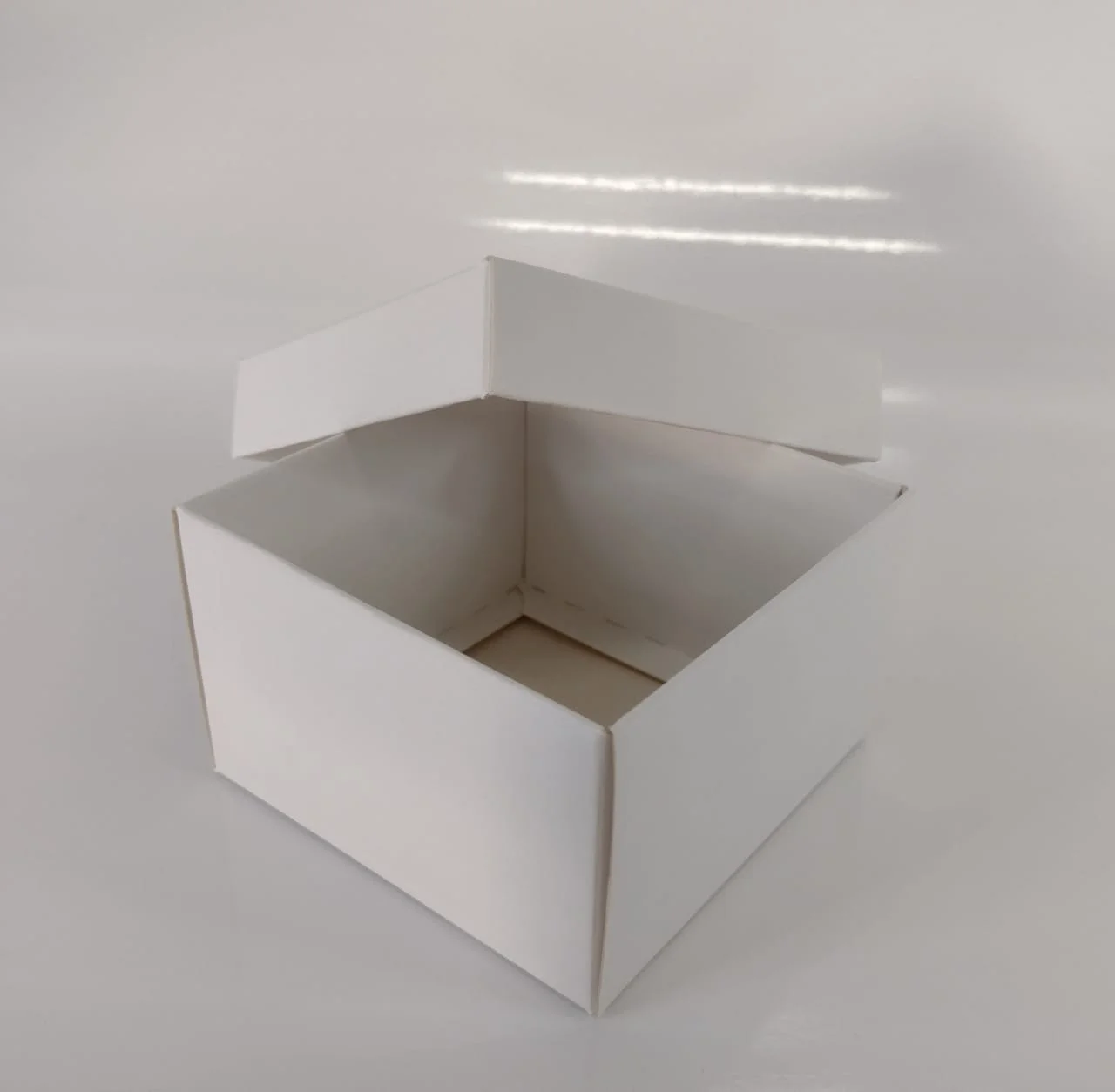 Caixa Branca - Tampa e Fundo (8 x 8 x 5 cm) - 50 unidades